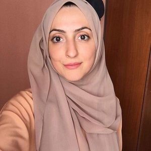 Meet your Posher, Khadija